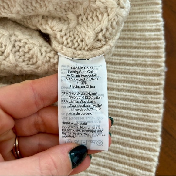 J. Crew Cream Lambs Wool Pom Pom Cable Knit Crew Neck Sweater Rory Gilmore - Picture 6 of 7